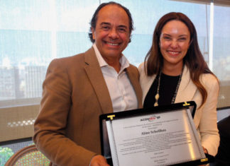 Amil quer ampliar produção com assessorias em seguros