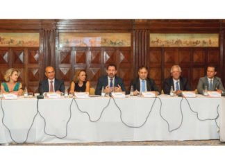 Setor projeta crescimento da arrecadação de 17,1% Coletiva de imprensa realizada pela CNseg nesta quinta-feira (08), no Copacabana Palace, no Rio de Janeiro.