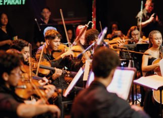 EZZE e Orquestra de Paraty no Bourbon Festival