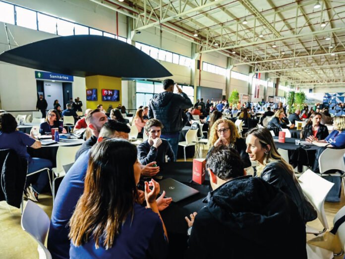 Convenção-Lojacorr-Seguros-terá-novos-espaços-e-experiências-em-edição-que-celebra-30-anos-da-empresa