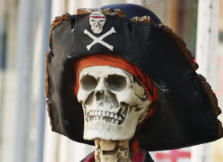 Correios vende seguro pirata e é alvo de fraudes Correios vendem seguro irregular e é alvo de fraudes por mercadorias extraviadas