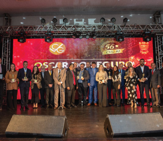 CVG-Rio: reencontro foi a marca do “Oscar do Seguro” Emoção e reencontros marcaram a 46ª edição do “Oscar do Seguro”