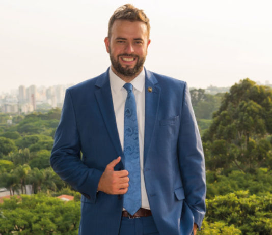 Felipe Sousa é nomeado Zone Chair da MDRT Latam até 2027