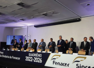 Fenacor dá posse à diretoria em jantar prestigiado no DF Fenacor dá posse à diretoria eleita em jantar prestigiado em Brasília