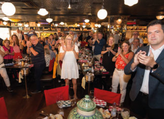 CCS-SP homenageia diretora da Porto Eva Miguel