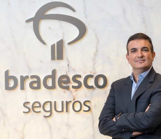 Clube dos Seguradores da Bahia recebeu Leonardo Pereira de Freitas Clube dos Seguradores da Bahia recebe executivo da Bradesco Seguros