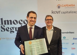 Lucas Vergilio é homenageado pelo CVG-RJ