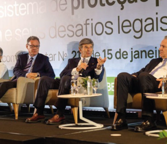 Luiz Fux e João Otávio de Noronha em evento no Rio sobre associações mutualistas