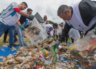 MetLife e Route Institute: 3ª ação de coleta de lixo em SP MetLife e Route Institute realizam 3ª ação de coleta de lixo em São Paulo
