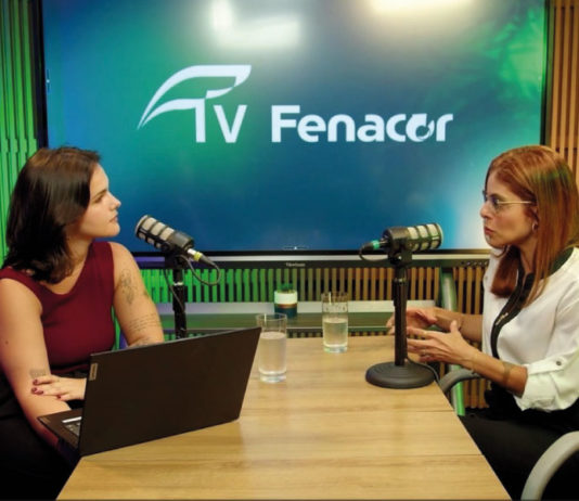 “Outubro Rosa”: TV Fenacor debate saúde da mulher