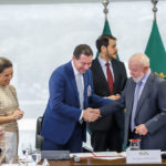 Presidente-da-CNseg,-Dyogo-Oliveira,-após-assinatura-do-acordo.-Foto–Daniel-Estevão-AscomAGU