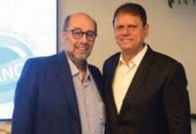 Presidente do Sincor-SP tem encontro com Tarcísio de Freitas