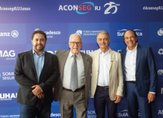 Aconseg-MG marca presença nos 25 anos da Aconseg-RJ Aconseg-MG marca presença no evento dos 25 anos da Aconseg-RJ