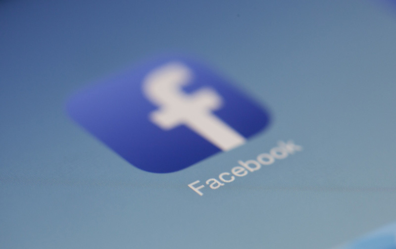 Facebook anuncia acordo para pagar empresas jornalísticas britânicas por conteúdo